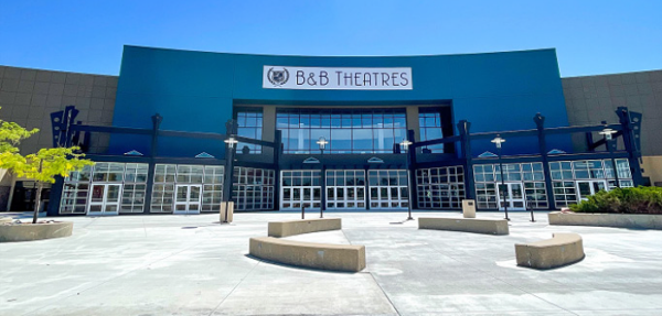 New B&B Theatres Oakview Plaza 14 Location Becomes Hot Spot For Private ...